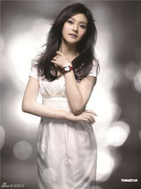 高清图：大S为名表代言 妆容高贵气质典雅