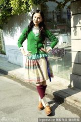 组图：Angelababy演绎《第一次》 多套造型变森女