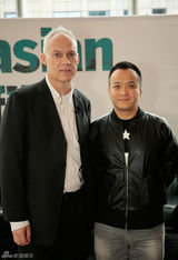 组图：《心花路放》剧组出征多伦多 宁浩获赞