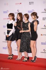 独家：韩星银赫强仁4minute等闪耀红毯