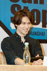 独家：CNBLUE上海强势开唱 摇滚美男笑容暖