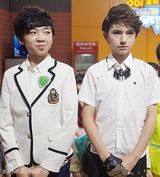 组图：七夕佳节 华晨宇领衔尚雯婕的儿子们组CP