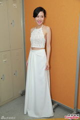 组图：港姐决赛星光熠熠 佘诗曼黄宗泽黑酷亮相