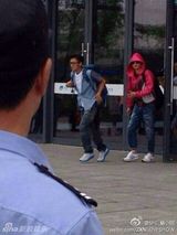 组图：文章低调筹划复出 与谢霆锋自拍心情好