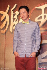 组图：《铁狮2》办开镜会 澎恰恰自揭疮疤