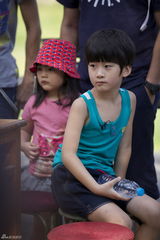 组图：《爸爸去哪儿》萌宝秀友谊 吃饭变小老虎