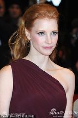 高清图：《大将军寇流岚》首映 巴特勒查斯坦嬉闹