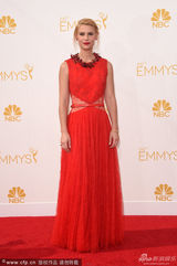 组图：艾美奖红毯集锦 众女星亮眼妆容争奇斗艳