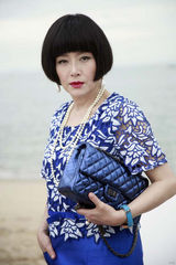 组图：《笨女人》亲民妈妈恬妞再演人母变跋扈