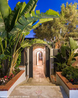 组图：梅根福克斯豪宅低价出售觅新爱巢