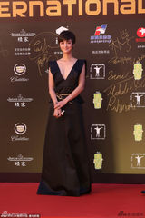 组图：第17届上影节闭幕 群星璀璨亮相红毯