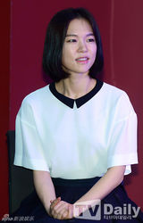 组图：权律韩艺璃任韩影像资料院宣传大使