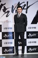 独家：《哭泣的男人》发布会张东健转型演杀手