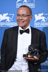 组图：康查洛夫斯基凭《邮差的白夜》获银狮奖