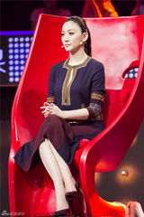 组图：李小冉《超级先生》新造型女神范十足