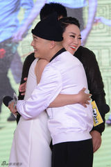 组图：《疯狂72小时》定档 闫妮御姐范儿