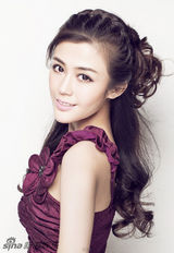 组图：汤晶媚纯美写真风情绽放