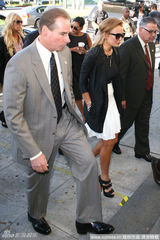 组图：林赛-罗韩戒毒未果再遭监禁 律师争取获保释