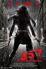 组图：5月电影海报精选 超人腾空皮特战群尸