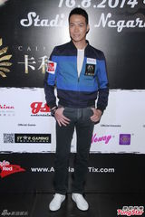 组图：黄宗泽赞前女友胡杏儿三点式劲爆