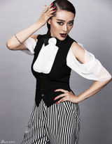 组图：爱戴率性写真曝光 大胆反串展雅痞魅力