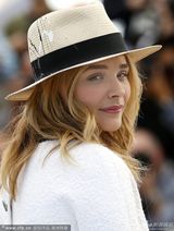 组图：《锡尔斯玛利亚》亮相戛纳 新老女神灿笑