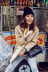 组图：王珞丹长发造型盘点 凸显女人味文艺气质