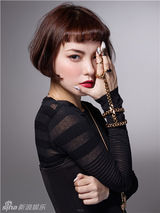 组图：赵美彤时尚写真大片变身黑暗精灵