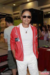 组图：林峰搭佘诗曼宣传《使徒行者》道歉女友