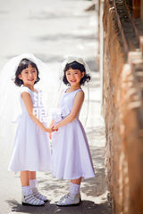 独家：汤镇业双胞胎女儿大甜大圆首曝光