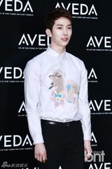 组图：赵权孔贤珠出席护肤品牌开业纪念活动