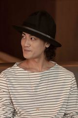 组图：霓虹星赤西仁 我会讲中文我要上头条