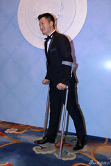 组图：吴京谢楠婚礼甜蜜亲吻 新娘有孕秀鸽子蛋