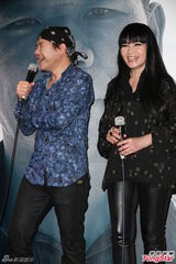 组图：赵传宣传精选辑 否认《一颗滚石》抄袭