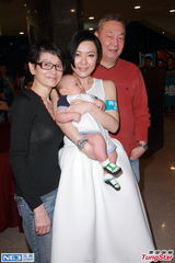 组图：田蕊妮发新碟 挺老公杜汶泽有艺德