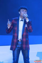 组图： 古巨基为妻练韩文歌 指生小孩要看缘份