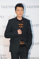 【星衣神探】范冰冰穿流苏皮裙 彰显丰腴性感