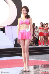 组图：19位入选亚姐泳装出镜 大秀身材性感靓丽