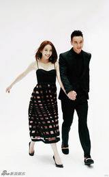 组图：张俪王阳明曝“情侣”写真秀甜蜜