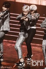 组图：Super Junior回归再夺冠 T-ara等女团性感大对决