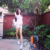 组图：美女硕士毕业抱儿子怀女儿被赞人生赢家