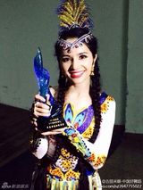 组图：好舞蹈新疆辣妈冠军美艳 明艳异域风情