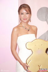 组图：谢婷婷久没见谢贤 母亲不接受家人新欢