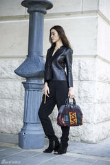 组图：小宋佳街拍展酷美范儿 包臀红裙美艳动人