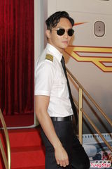 组图：《冲上云霄》电影版开机 张智霖吴镇宇帅气回归