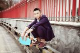 组图：牛骏峰活力动感写真 滑板少年潮范十足
