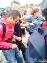 组图：文章低调筹划复出 与谢霆锋自拍心情好