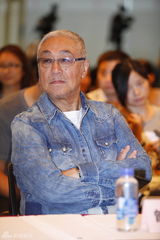 组图：《花样爷爷》上海媒体会 刘烨岳母家蹭吃