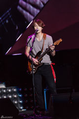 独家：CNBlue上海重磅开唱 炫酷摇滚停不了