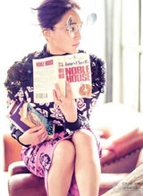 组图：周迅温暖大片置身花海 妩媚女子惹人怜